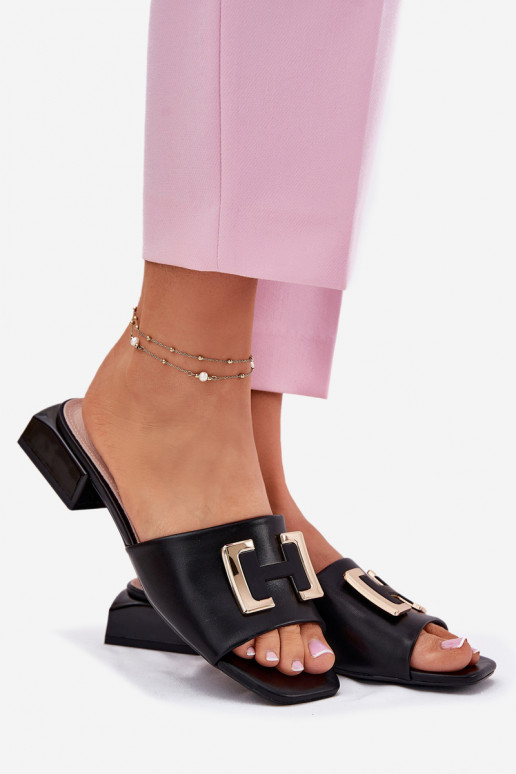 Eleganta stila sieviešu čības Klockā Ze Zelta krāsasm Detalem Vinceza 62229 melnas krāsas Eleganta stila sieviešu čības Klockā Ze Zelta krāsasm Detalem Vinceza 62229 melnas krāsas