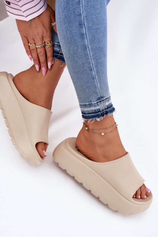 Vieglas čības uz pirksta sieviešu čības ar platformu smilšu krāsas Xalvania