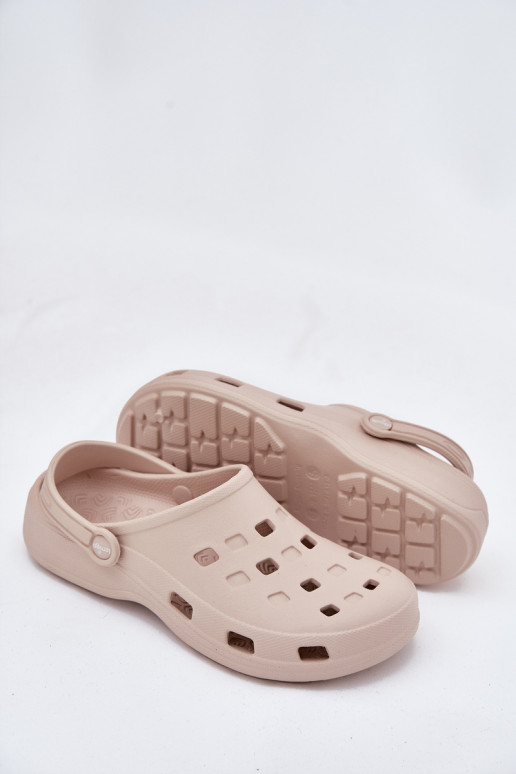 sieviešu čības Vieglas čības uz pirksta LEMIGO 806 smilšu krāsas