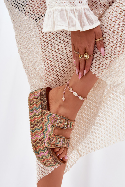 sieviešu čības ar platformu Ar bizi I ar sprādzēmmi Dažādu krāsu Eradriana