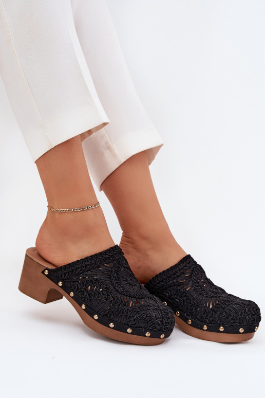 SzydełkoIne sieviešu čības ar papēdi melnas krāsas Senevia