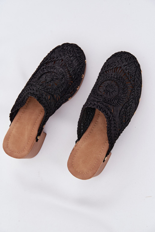 SzydełkoIne sieviešu čības ar papēdi melnas krāsas Senevia