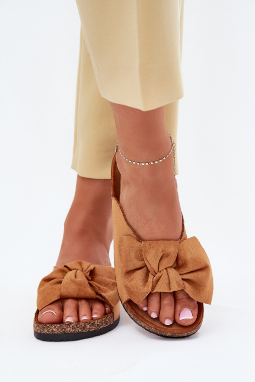 sieviešu čības Uz korķa zoles Kokardką brūnas krāsas Seressa