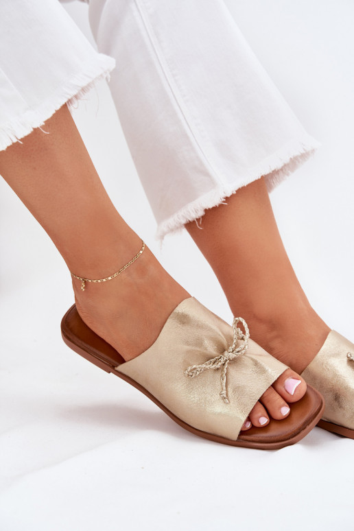 sieviešu čības ar platiem papēžiem Ar greznu INiązaniem Zelta krāsas Norela sieviešu čības ar platiem papēžiem Ar greznu INiązaniem Zelta krāsas Norela