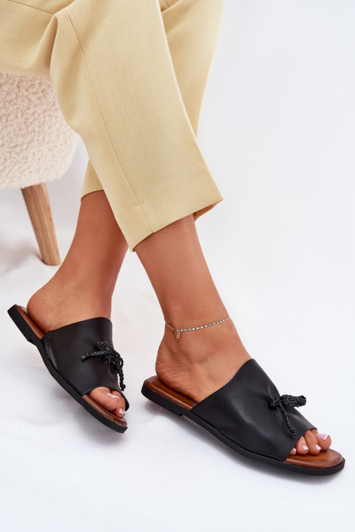 sieviešu čības ar platiem papēžiem Ar greznu INiązaniem melnas krāsas Norela sieviešu čības ar platiem papēžiem Ar greznu INiązaniem melnas krāsas Norela