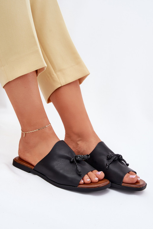 sieviešu čības ar platiem papēžiem Ar greznu INiązaniem melnas krāsas Norela sieviešu čības ar platiem papēžiem Ar greznu INiązaniem melnas krāsas Norela