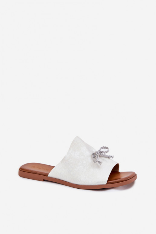 sieviešu čības ar platiem papēžiem Ar greznu INiązaniem Sudraba krāsas Norela sieviešu čības ar platiem papēžiem Ar greznu INiązaniem Sudraba krāsas Norela