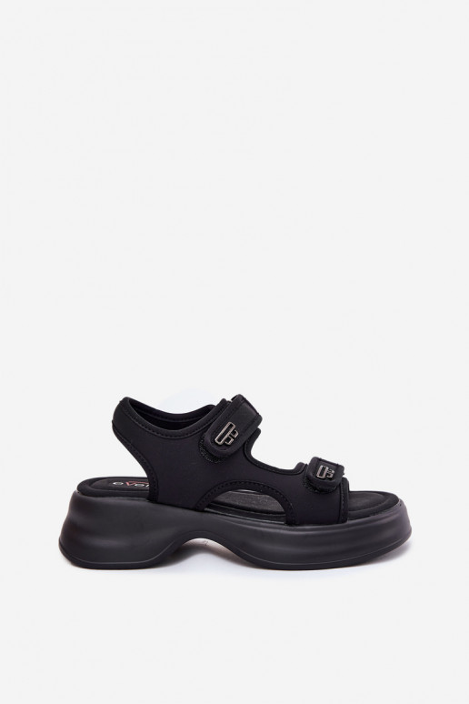 Sieviešu basenes Ze Zelta krāsasmi Detalami melnas krāsas Luvira Sieviešu basenes Ze Zelta krāsasmi Detalami melnas krāsas Luvira