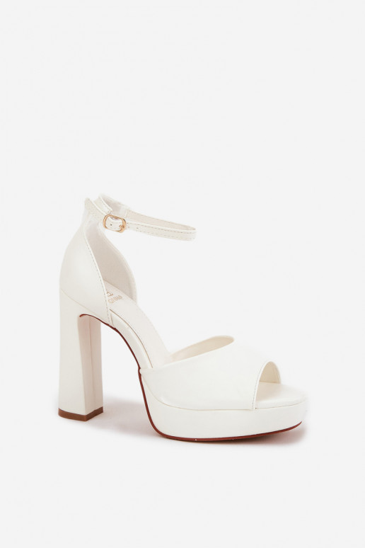 Sieviešu augstpapēžu sandaļi ar...