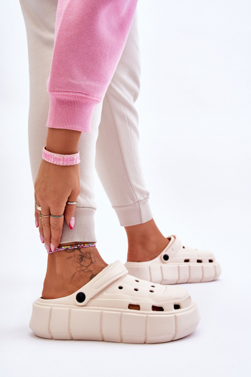 Čības ar platformu smilšu krāsas Beckett