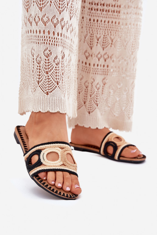 SzydełkoIne sieviešu čības ar platiem papēžiem melnas krāsas Nirina