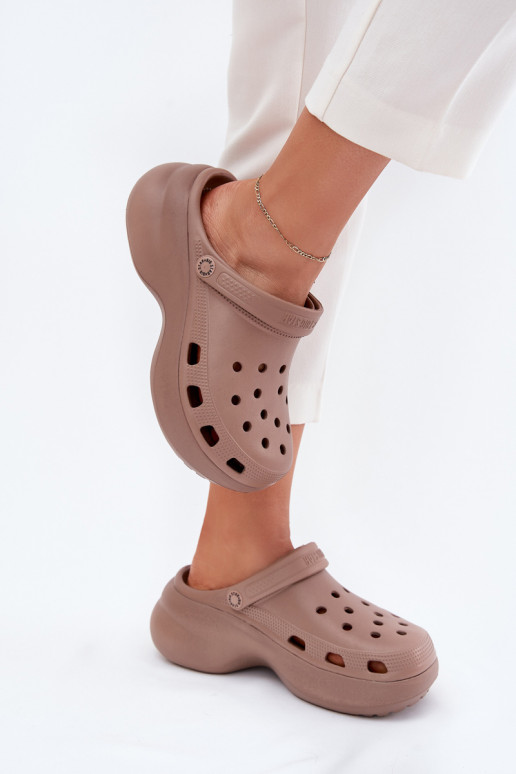 Vieglas čības uz pirksta sieviešu čības Uz masīvas zoles Big Star RR274A121 smilšu krāsas