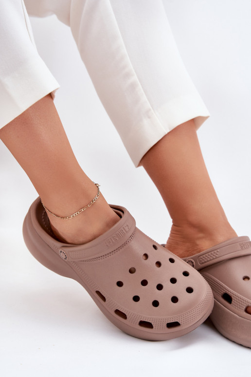 Vieglas čības uz pirksta sieviešu čības Uz masīvas zoles Big Star RR274A121 smilšu krāsas