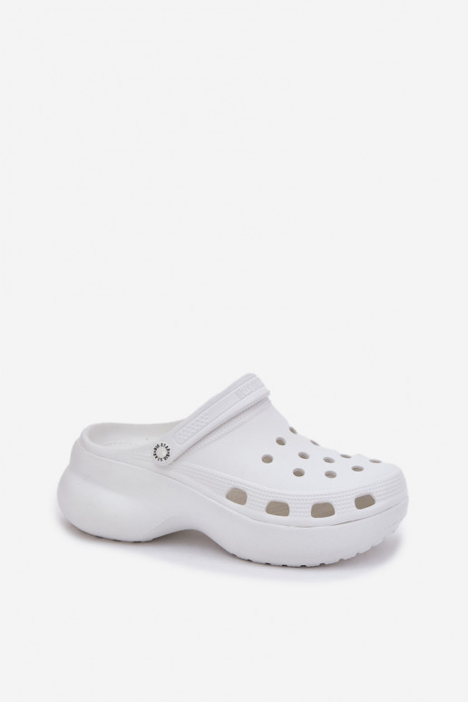 Vieglas čības uz pirksta sieviešu čības Uz masīvas zoles Big Star RR274A119 baltas krāsas