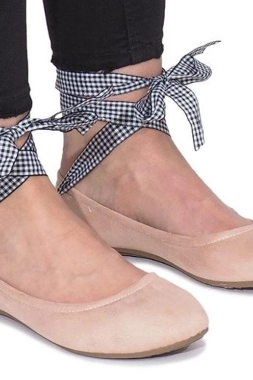 Melni apavi ar pērlēm, 588C-12A