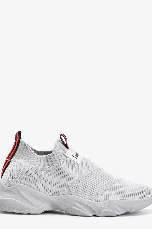 Pelēki sporta apavi, „Justice"