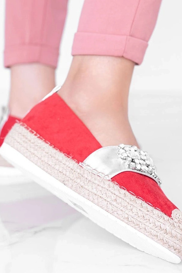 Sarkanas espadrilles,... 2