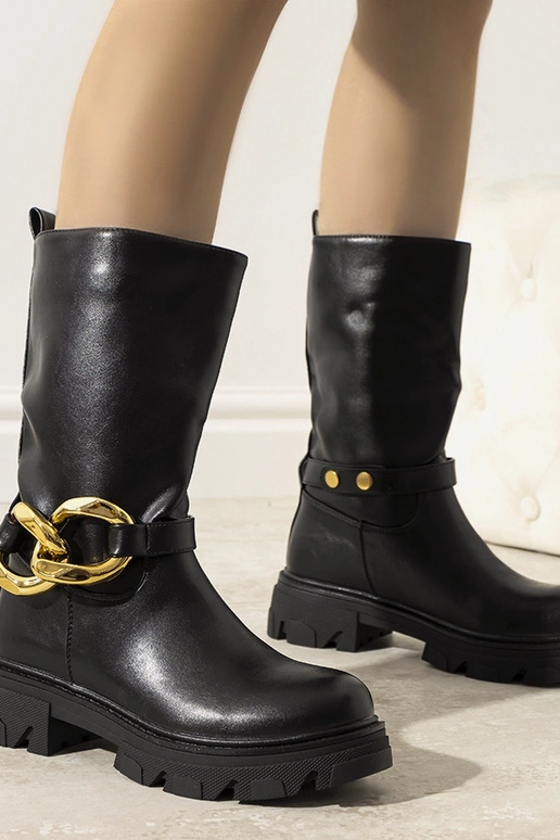 Melni izolēti puszābaki ar Harisona ķēdi