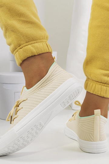 Sieviešu bēšas šņorkurpes,... 2