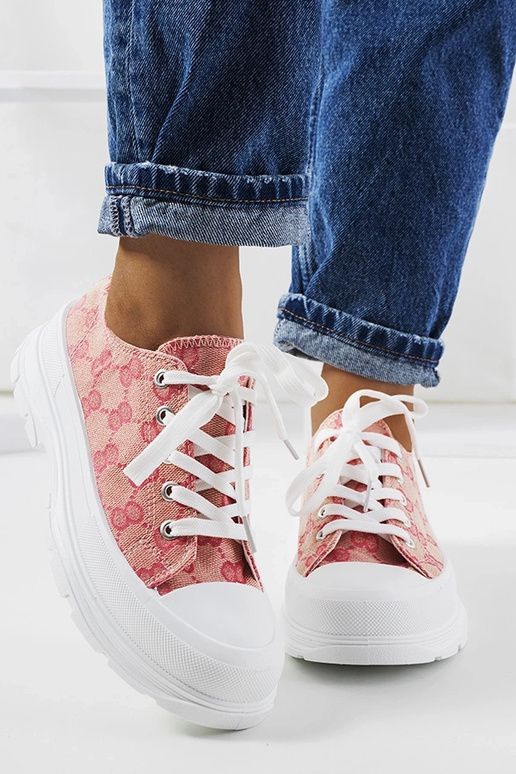 Rozā-smilškrāsas apavi, „Waters"