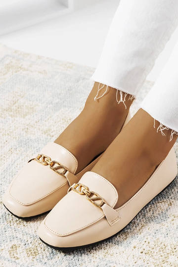 Bēši, maigāki kvadrātveida...