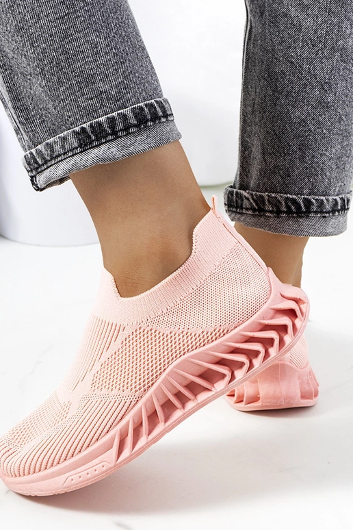 Nedas Rozā sporta kedas