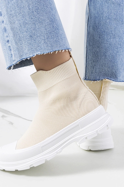 Miki smilškrāsas kedas ar augstu...