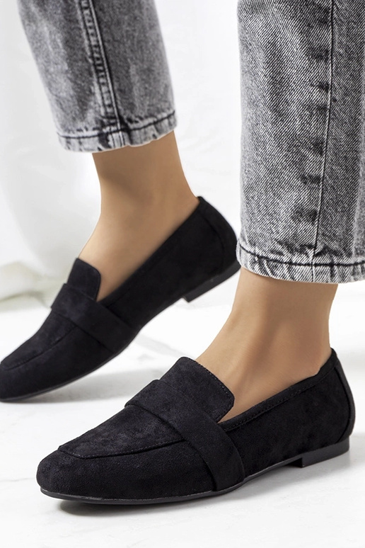 Hannas melnās sieviešu kurpes