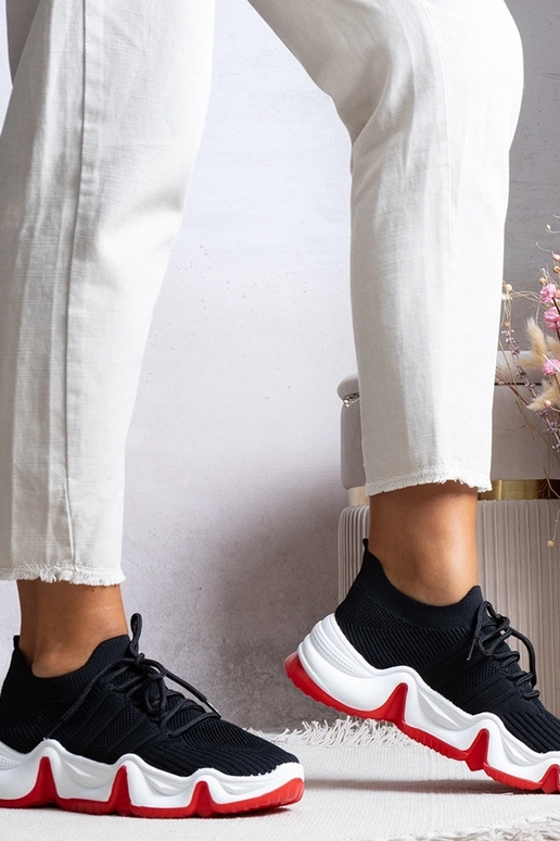 Black Parkhill sporta kedas