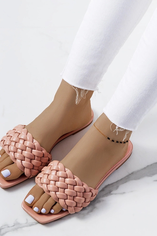 Rozā D'Adda plakanas sandales