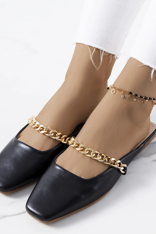 Melnas elegantas čības, „Baras"