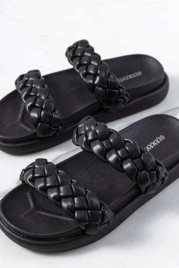Melnas Angas flip-flops 2