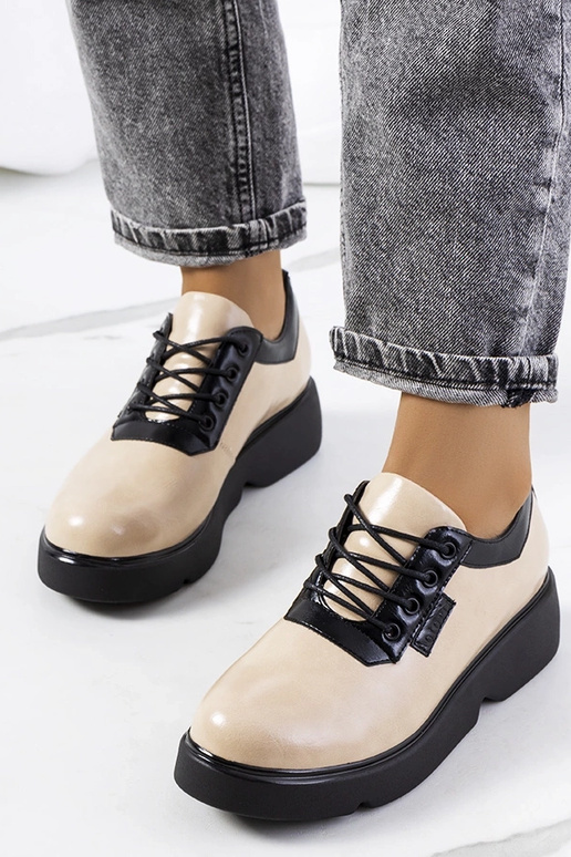 Smilšu krāsas puszābaki, „Parram"