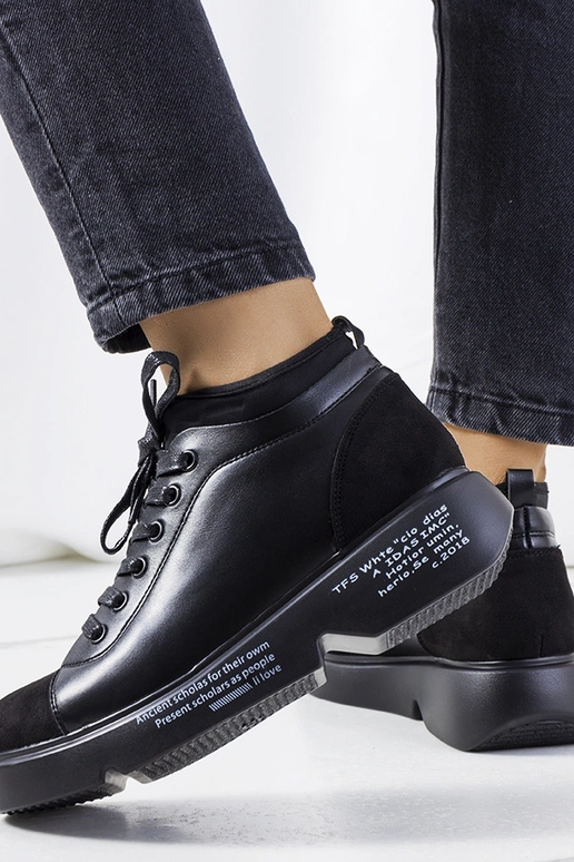 Melnas kedas ar augstu zoli Ambly