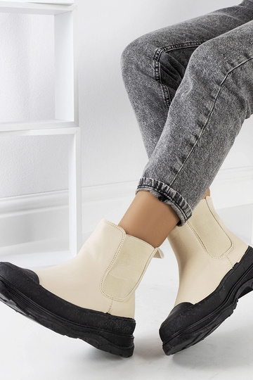 Smilšu krāsas mākslīgās...