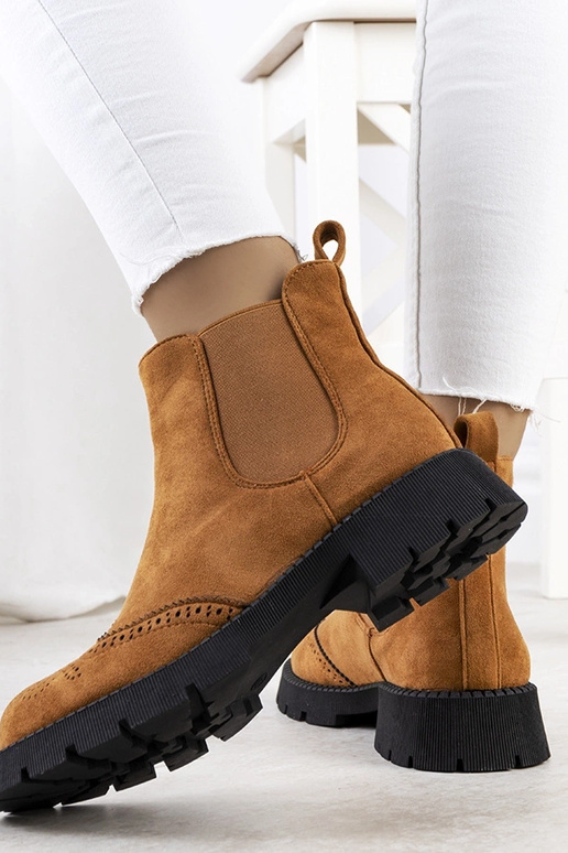 Brūni zābaki uz masīvas zoles, „Newsome" Brūni zābaki uz masīvas zoles, „Newsome"