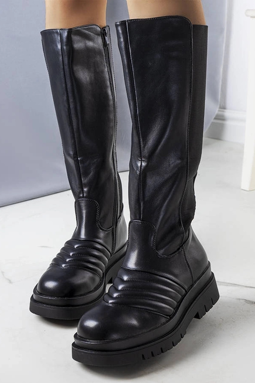 Melni Calliope zābaki