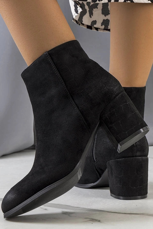 Melni puszābaki ar papēdi Silas