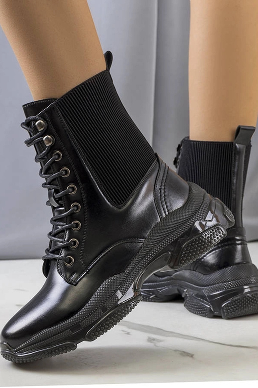 Melni Sedile puszābaki