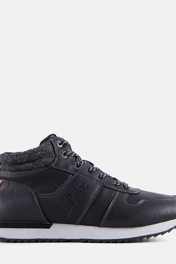 Melni ziemas pārgājienu zābaki, „LCJ-22-31-1460M Lee Cooper"