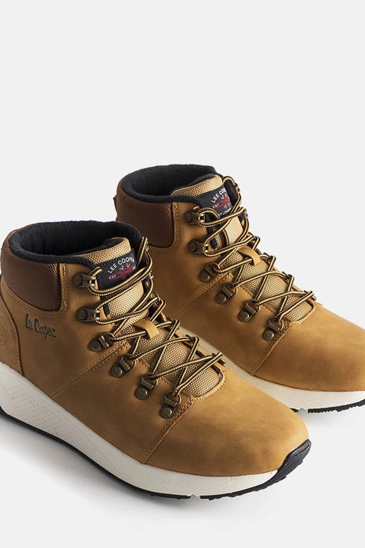 Brūni izolēti zābaki LCJ-22-31-1452M...