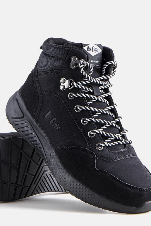 Melni izolēti zābaki LCJ-22-31-1457M...