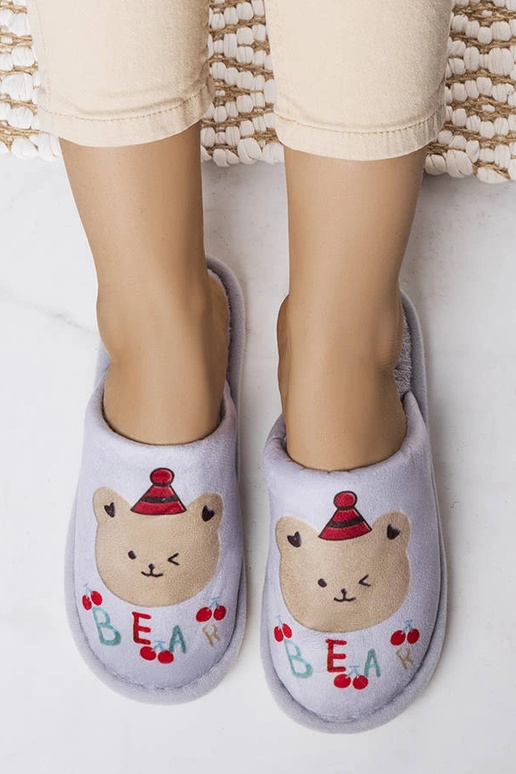 Pelēkas mīkstas Lāča čības