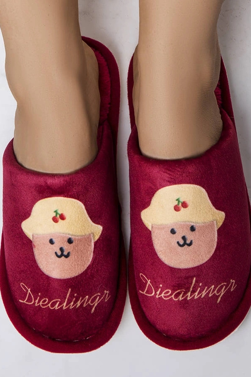 Sarkanas mīkstās čības Diaalings