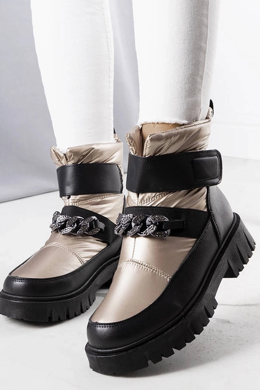 Efraima zelta ķēdes sniega zābaki