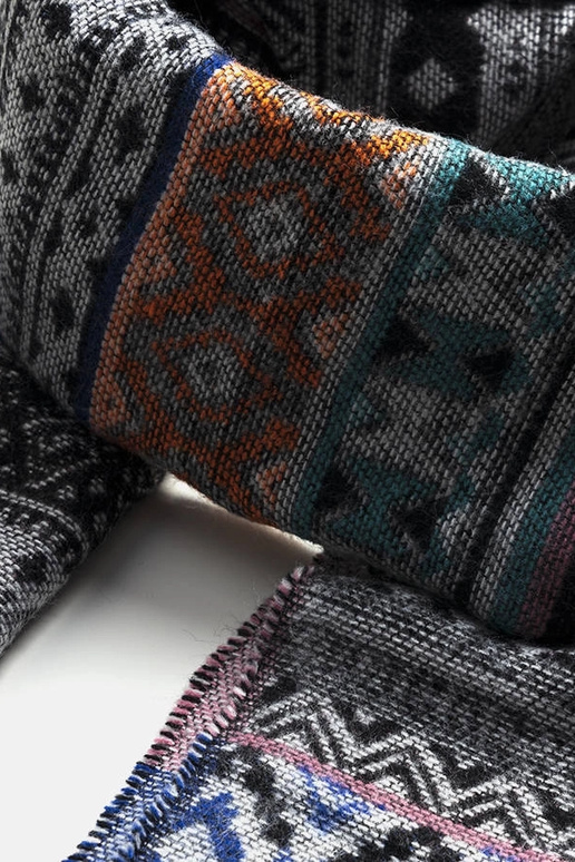 Kobes oranžā šalle