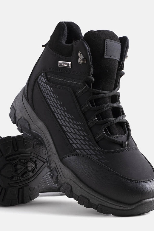 Melni izolēti Jaxx zābaki