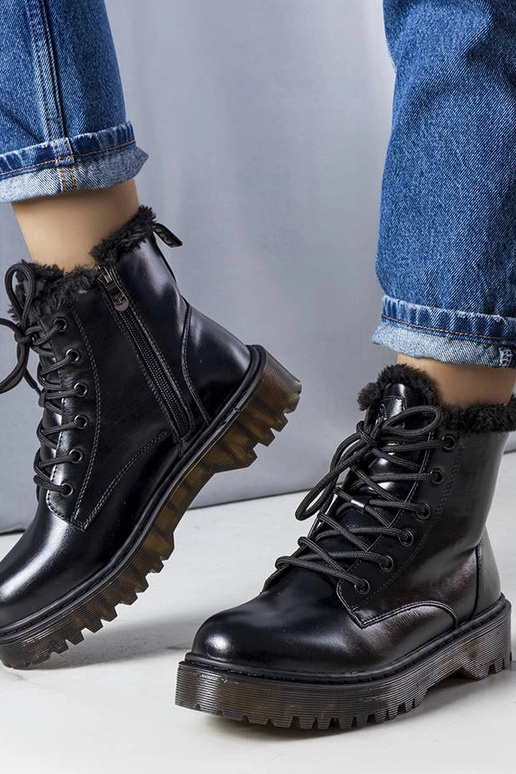 Melni izolēti trapper zābaki ar...