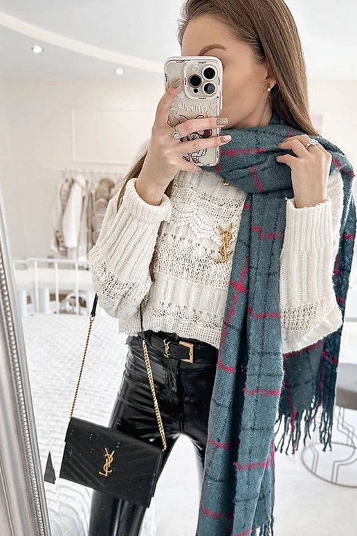 Reičelas zilā rūtainā šalle