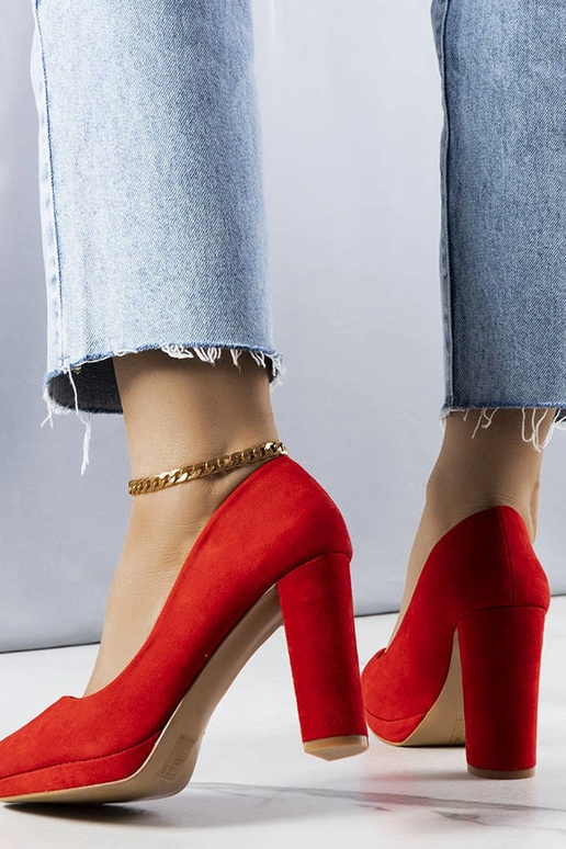 Sarkanas pumpas ar bloka papēdi Leonard